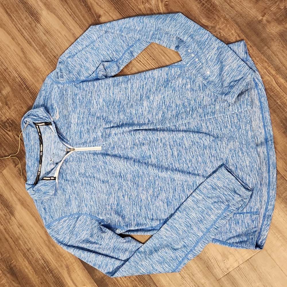 Nike dry fit top